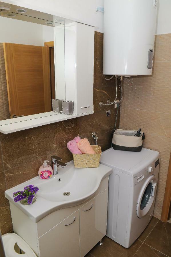 Apartment Petar Kastela Exterior photo